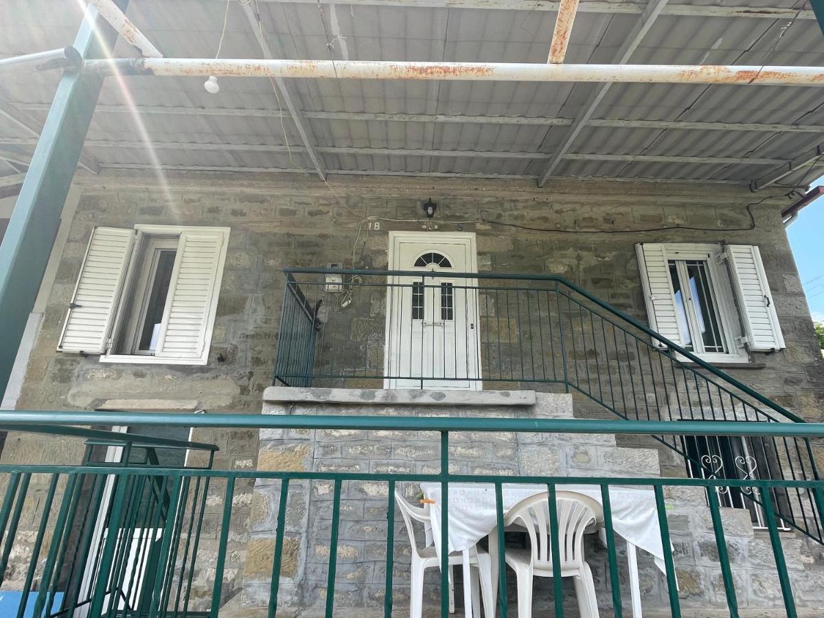 Villa Lochia - Mikrospilia House 외부 사진